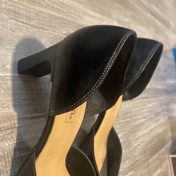 Unisa Size 8 Square Toe Black Heels - Picture 2 of 5